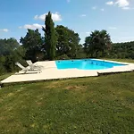 The Combet Farm Exclusive Retreat In Lush Nature