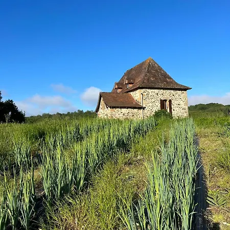 The Combet Farm Exclusive Retreat In Lush Nature Feriehus Le Bouyssou