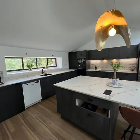 The Combet Farm Exclusive Retreat In Lush Nature *