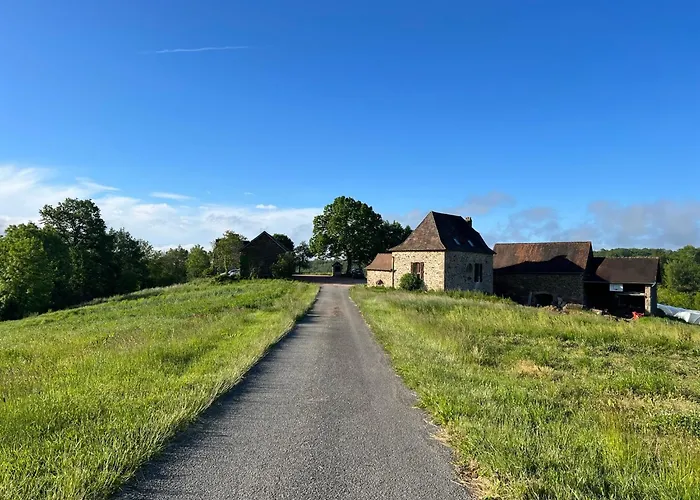 Nyaraló The Combet Farm Exclusive Retreat In Lush Nature